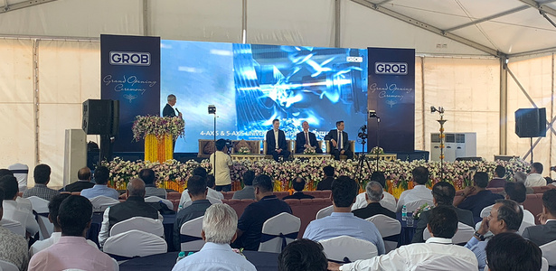 [Translate to cn:] GROB Indien Eröffnung 